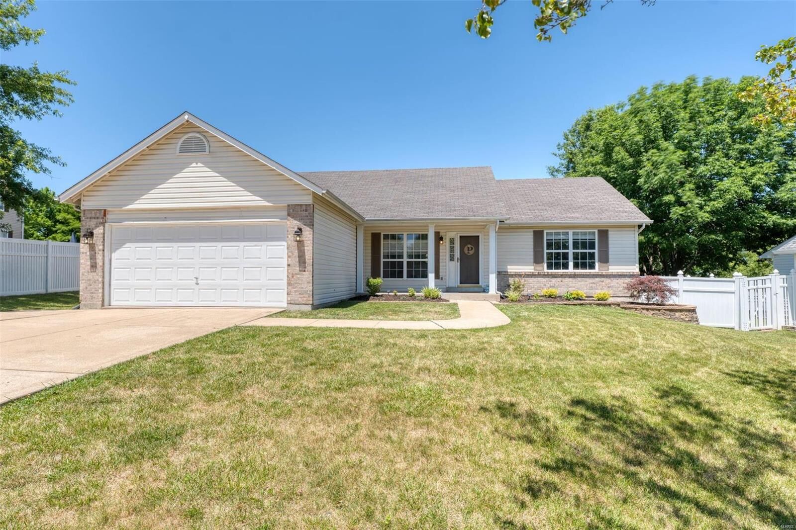 Property Photo:  1477 Washingtons Crossing Drive  MO 63366 