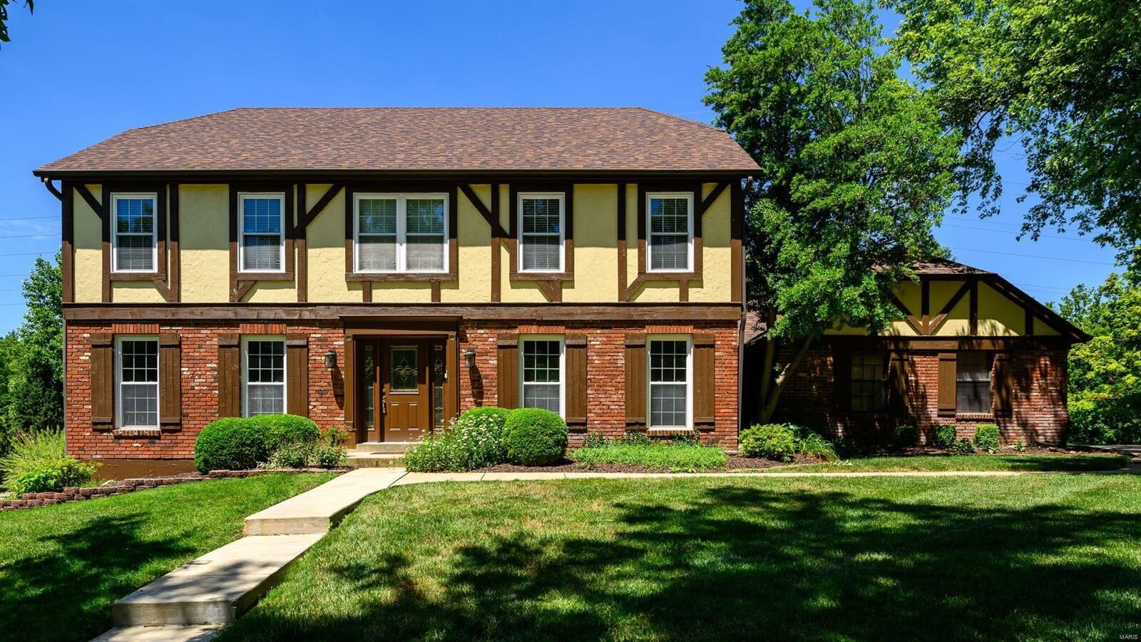 Property Photo: 1591 Mason Knoll Road MO 63131
