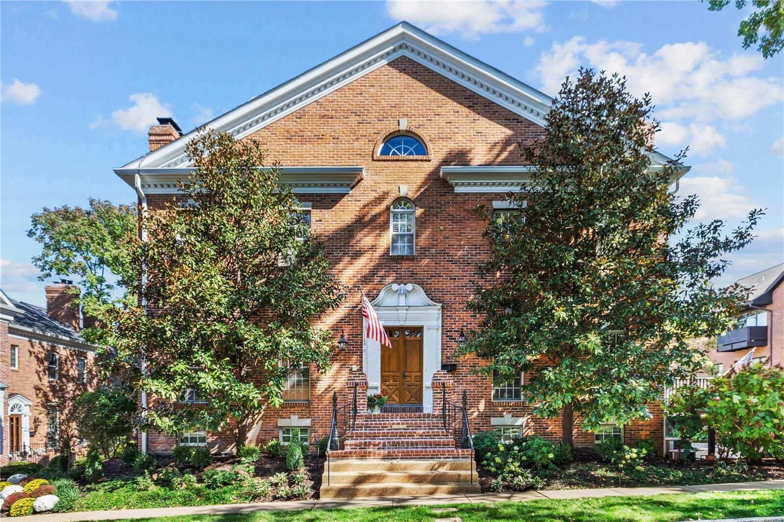 Property Photo:  312 N Brentwood Boulevard 1  MO 63105 