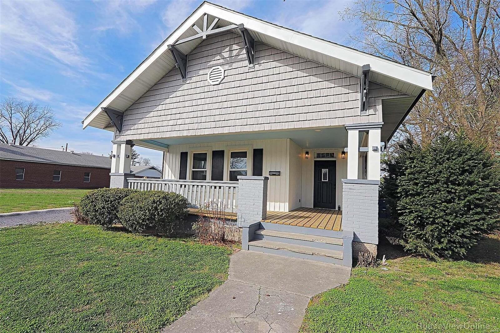 Property Photo:  321 W Yoakum  MO 63740 