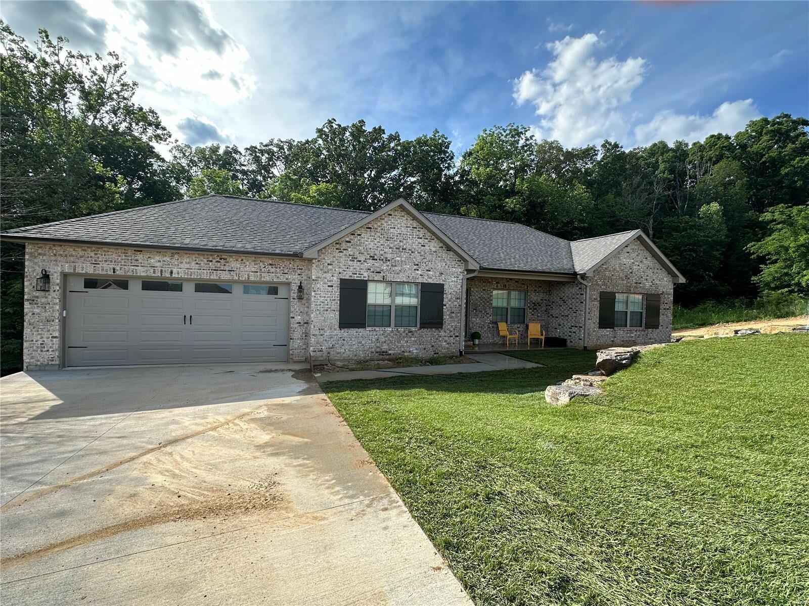 Property Photo: 147 Castle Rock Village MO 63701