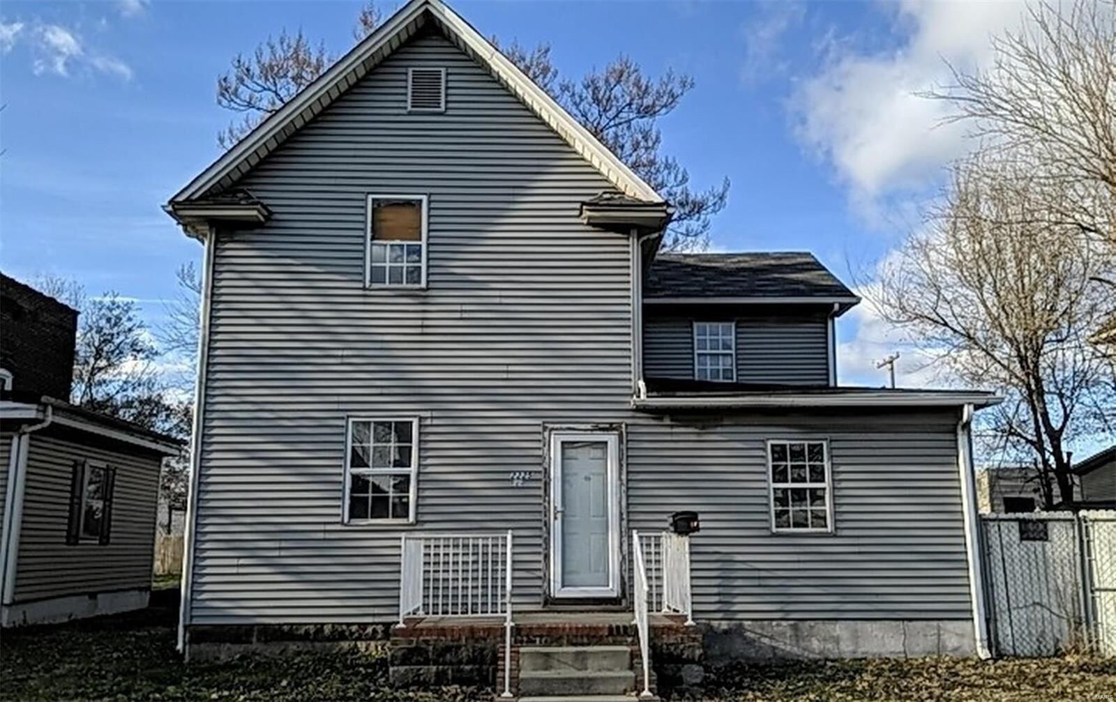 Property Photo: 2225 Iowa Street IL 62040