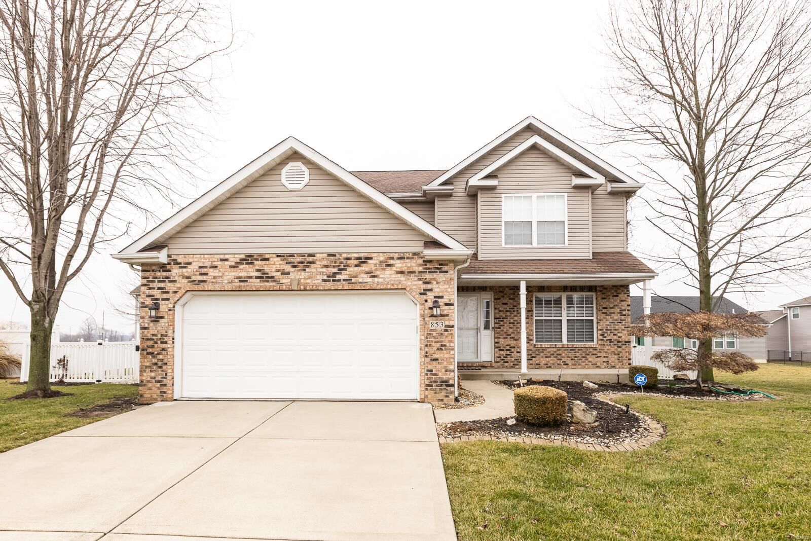 Property Photo:  853 Bassett Street  IL 62269 