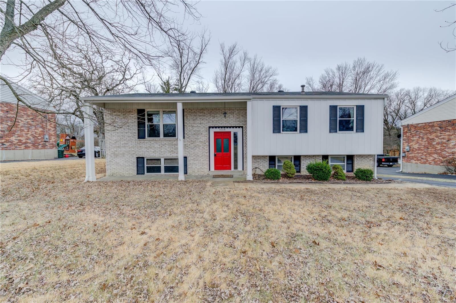 Property Photo:  1006 Carole Lane  MO 63021 