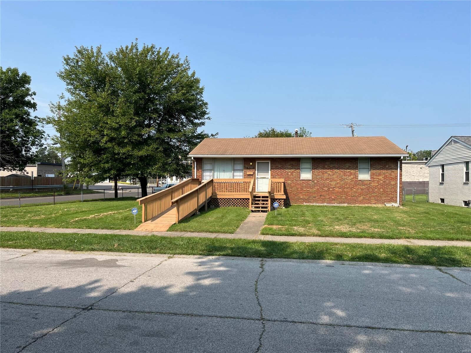 Property Photo: 3101 Myrtle Avenue IL 62040