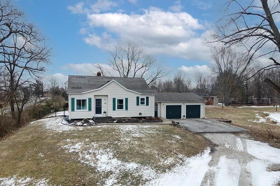 Property Photo:  102 Jefferson Avenue  IL 62001 