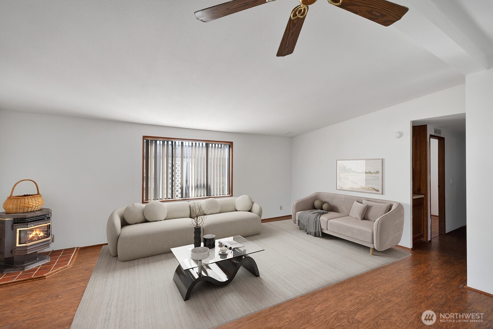 Property Photo: 1402 22nd Street NE 549 WA 98002