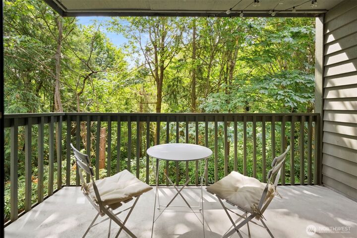 Property Photo: 12703 NE 129th Court H202 WA 98034