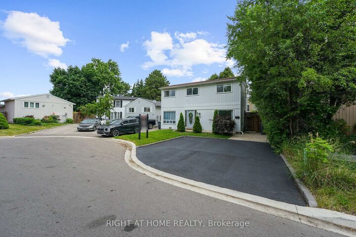 Property Photo:  23 Huntingwood Crescent  ON L6S 1S5 
