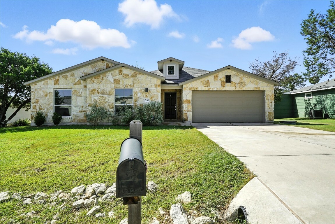 Property Photo: 21201 Winslow Cove TX 78645