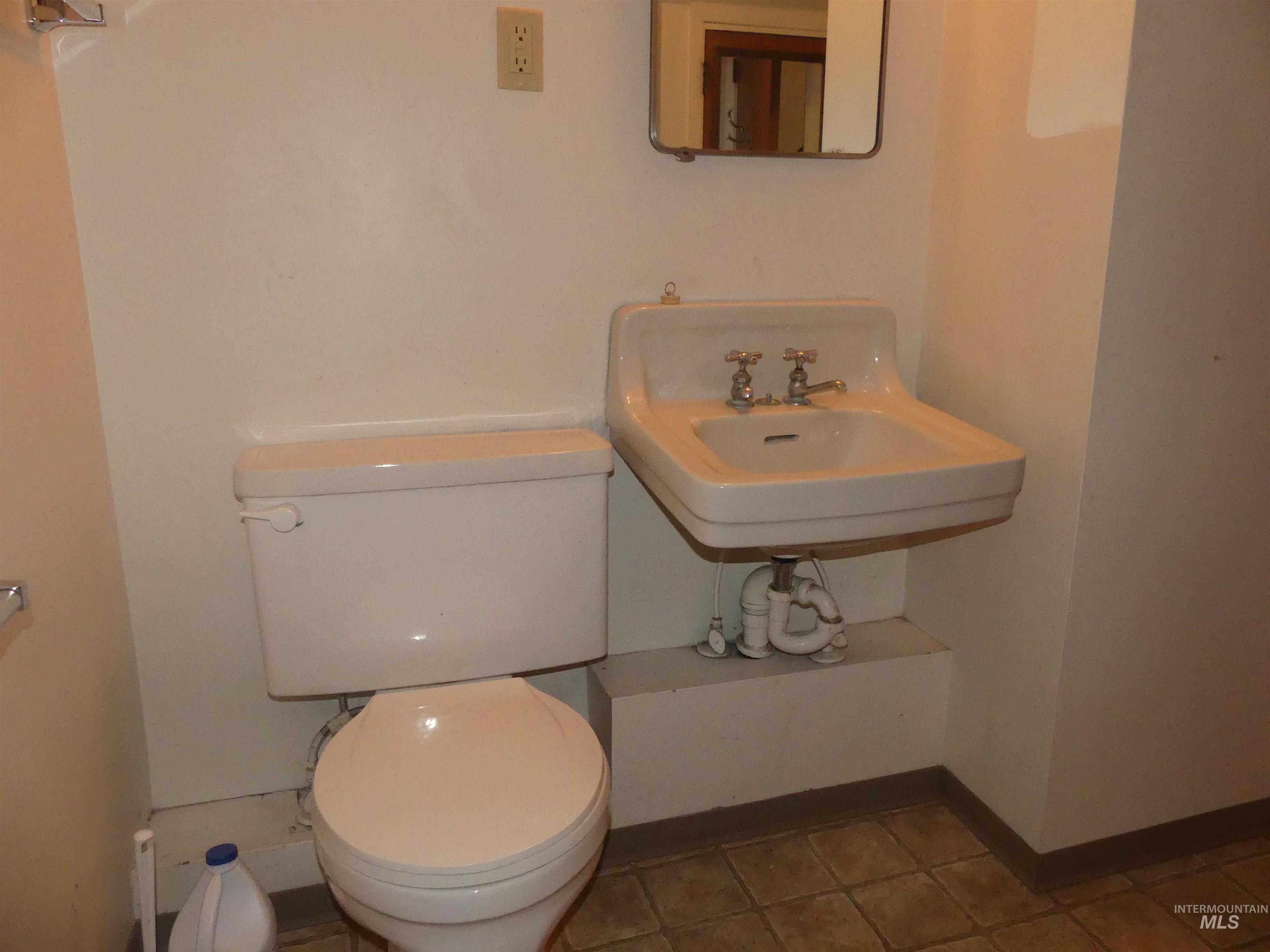 Property Photo:  1208 15th Ave  ID 83501 