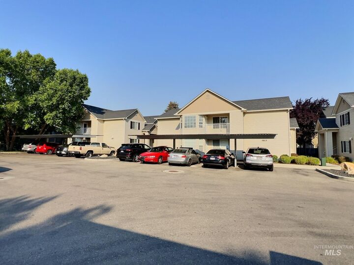 Property Photo: 5807 N Garrett St ID 83714