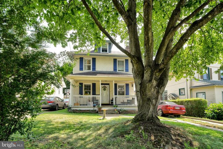 Property Photo: 2229 Oakdale Avenue PA 19038