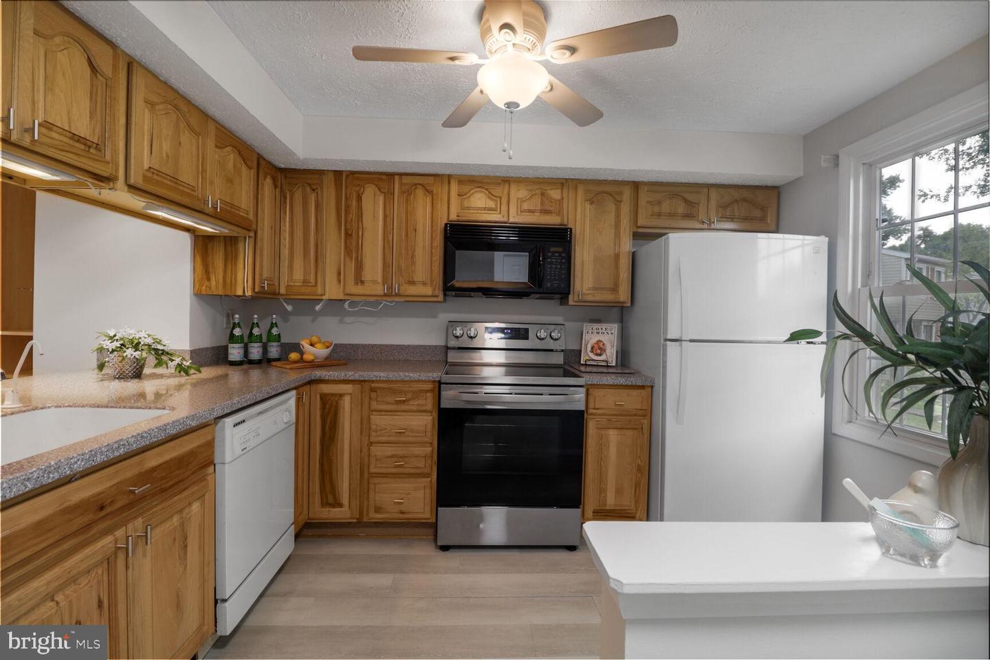 Property Photo: 5920 Rowanberry Drive 19 A MD 21075