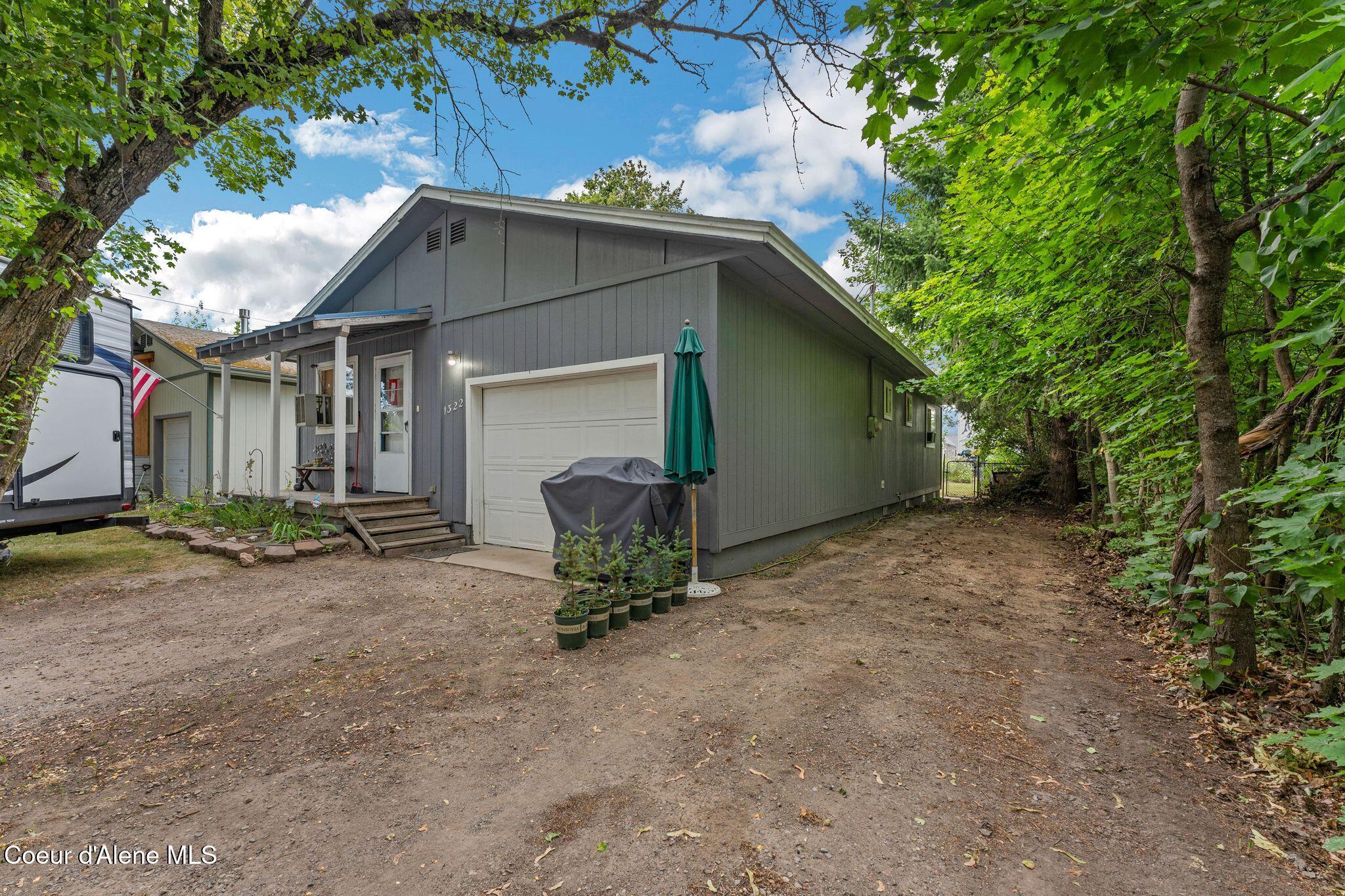 1322 Chestnut St  Sandpoint ID 83864 photo