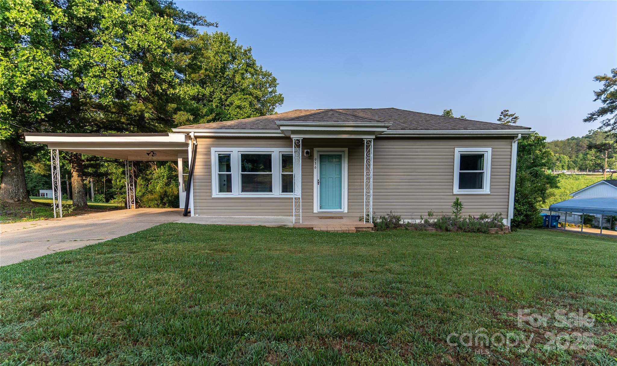 936 39th Street SW  Hickory NC 28602 photo