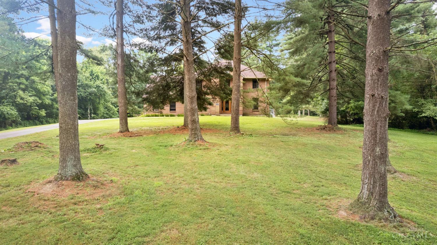 Property Photo:  2030 Grandview Lane  OH 45103 