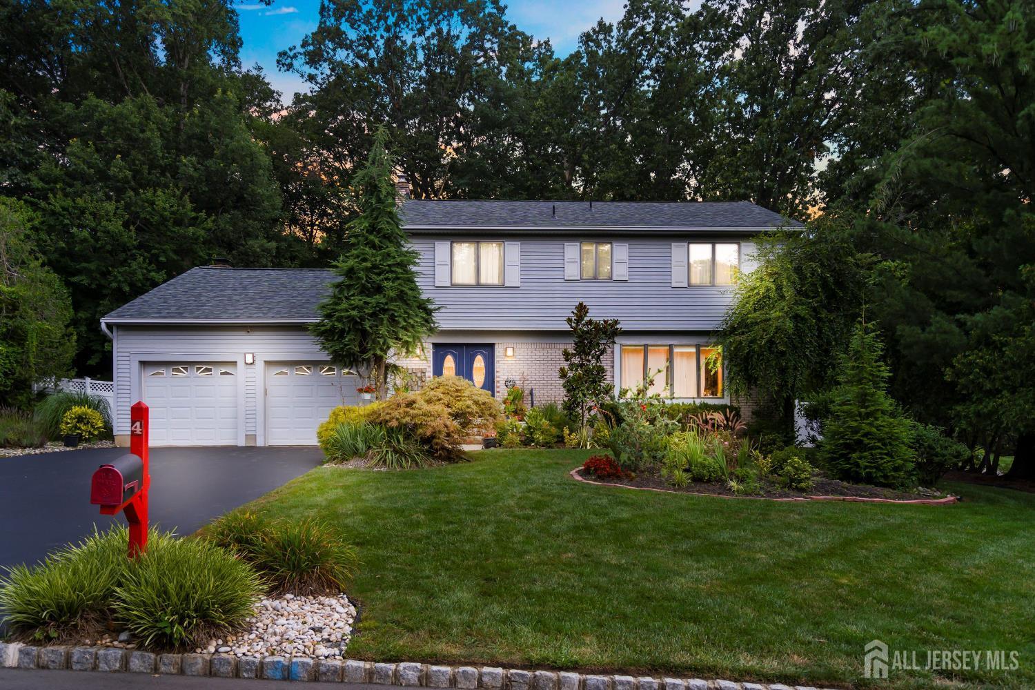 4 Deer Run Court  East Brunswick NJ 08816 photo