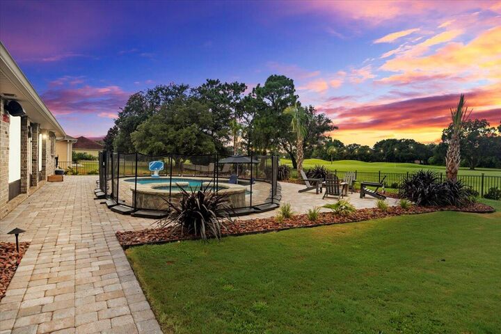 Property Photo: 7191 Apples Way FL 32566