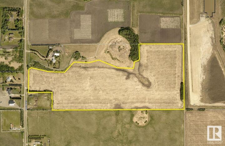 Property Photo:  RR 223 & Twp Rd 531  AB T8E 2M4 