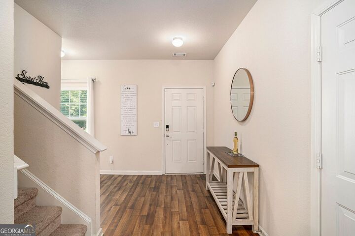 Property Photo: 215 Randy Trace GA 30016