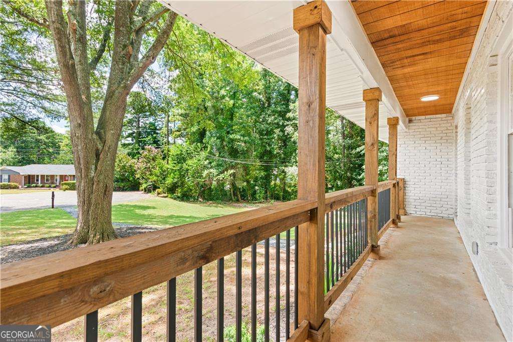 Property Photo: 800 Kiowa Drive NE GA 30060