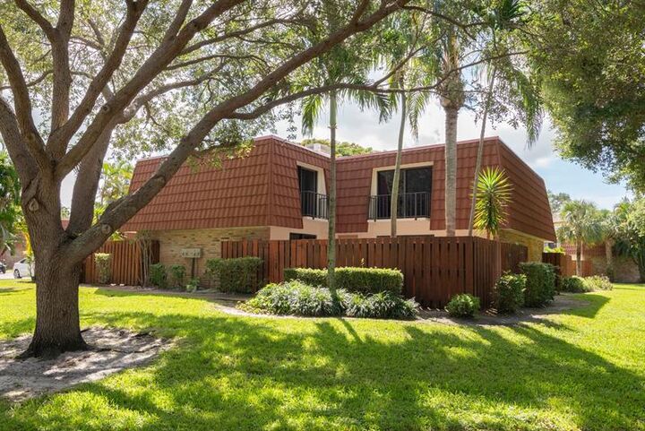 Property Photo: 3118 Spanish Wells Dr 15-C FL 33445