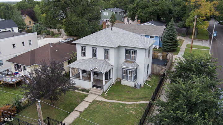 Property Photo:  522 N 2nd Street  ND 58501 