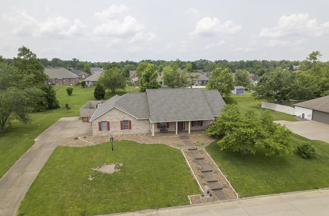2677 Briarcliff Dr.  Newburgh IN 47630 photo