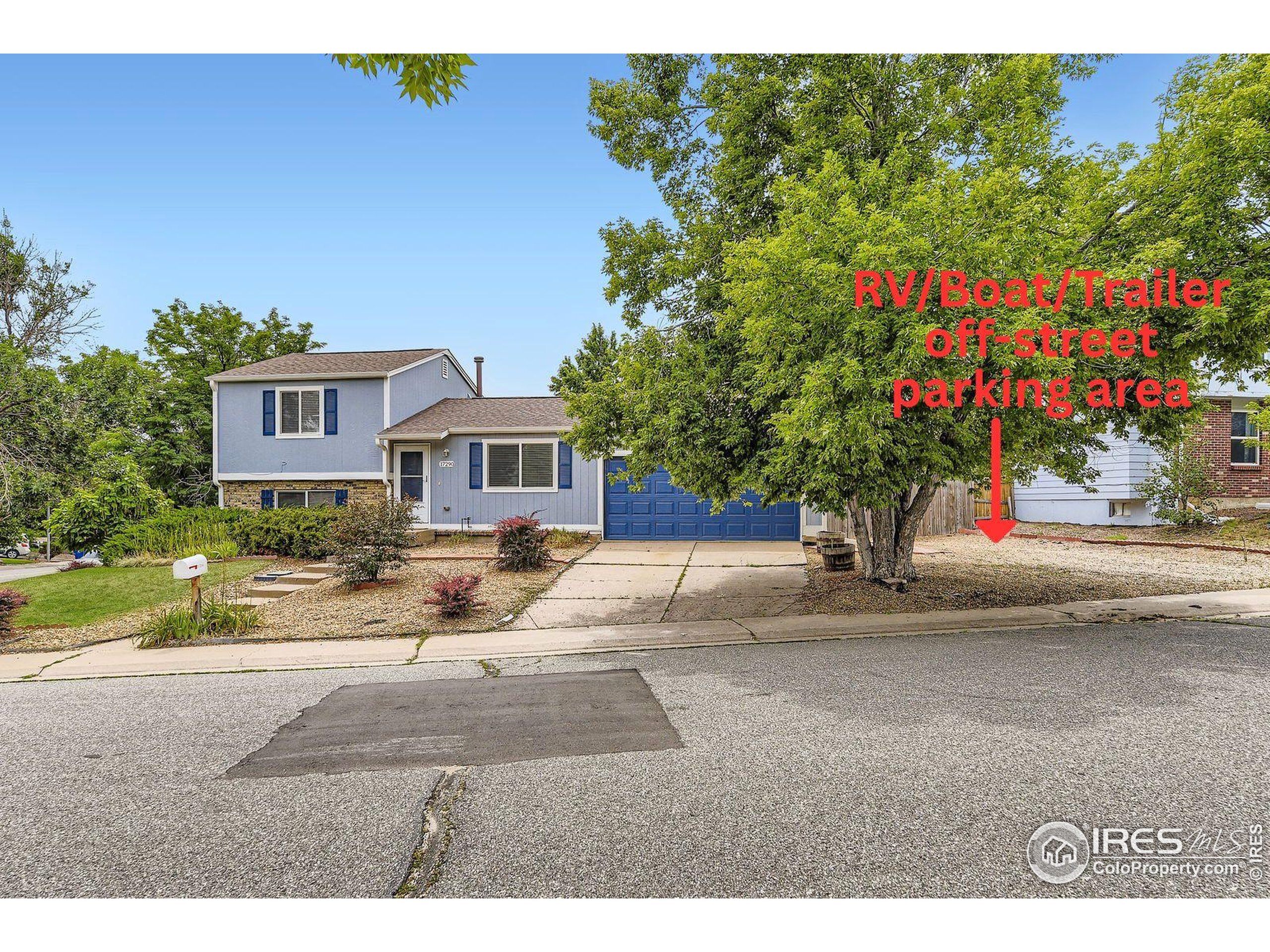 Property Photo: 17290 E Navarro Pl CO 80013