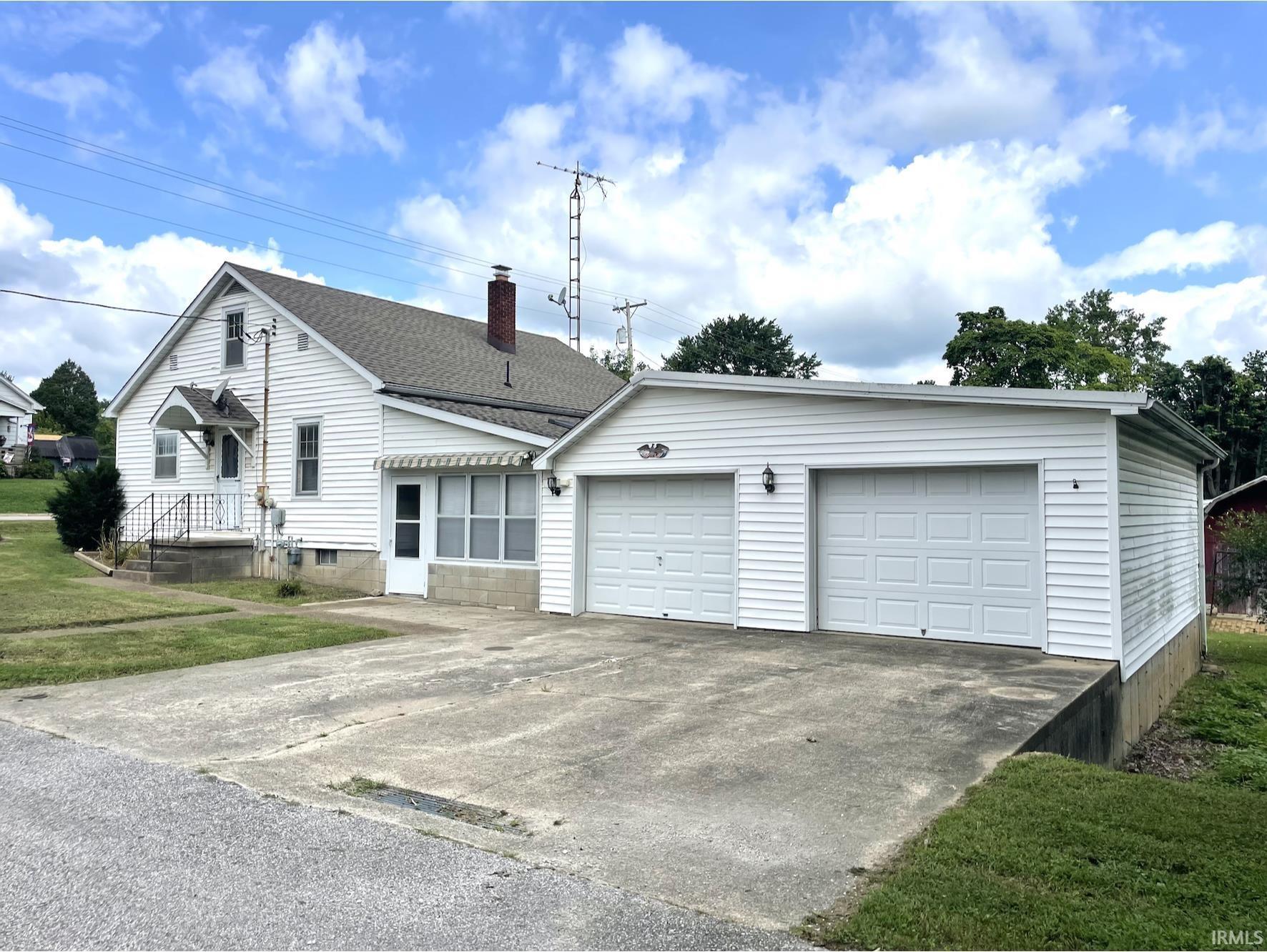 Property Photo:  307 S 5th Street  IN 47541 