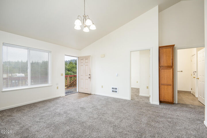 Property Photo: 64588 Cammann Road OR 97420