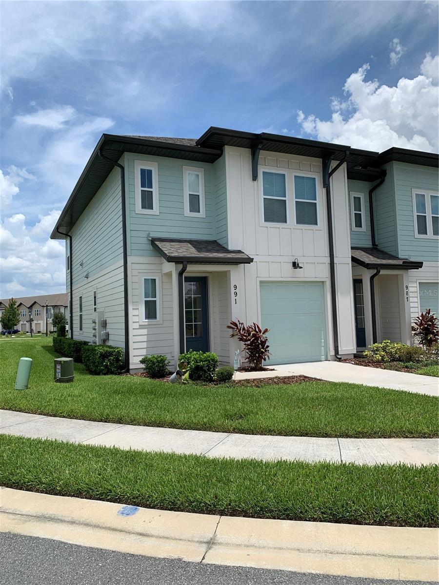Property Photo:  991 Conch Road  FL 33896 