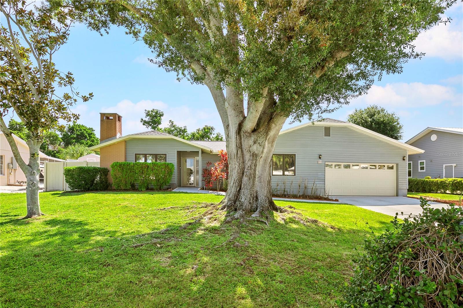 Property Photo:  1111 77th Street NW  FL 34209 