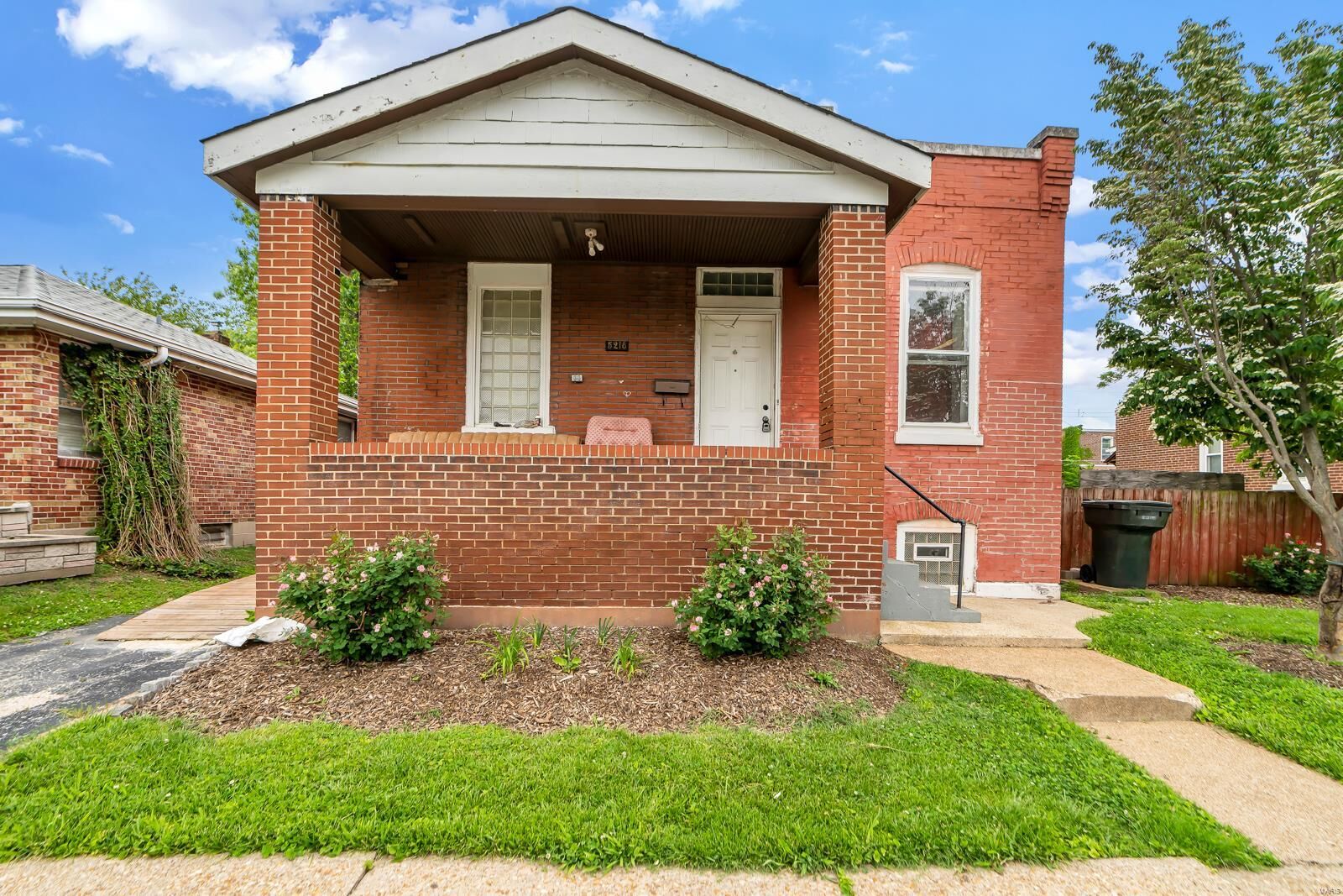 Property Photo:  5218 Vermont Avenue  MO 63111 