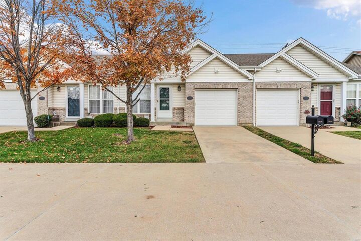 12195 McKelvey Place Drive  Bridgeton MO 63044 photo