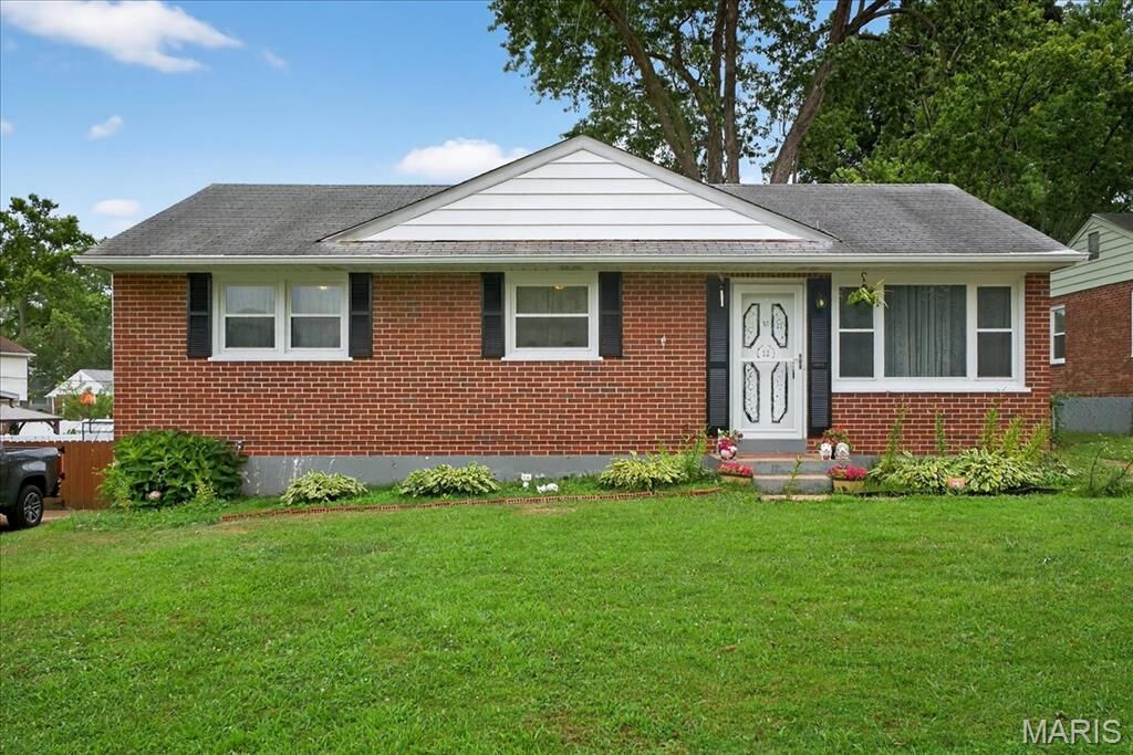 Property Photo:  10814 Galena Court  MO 63123 
