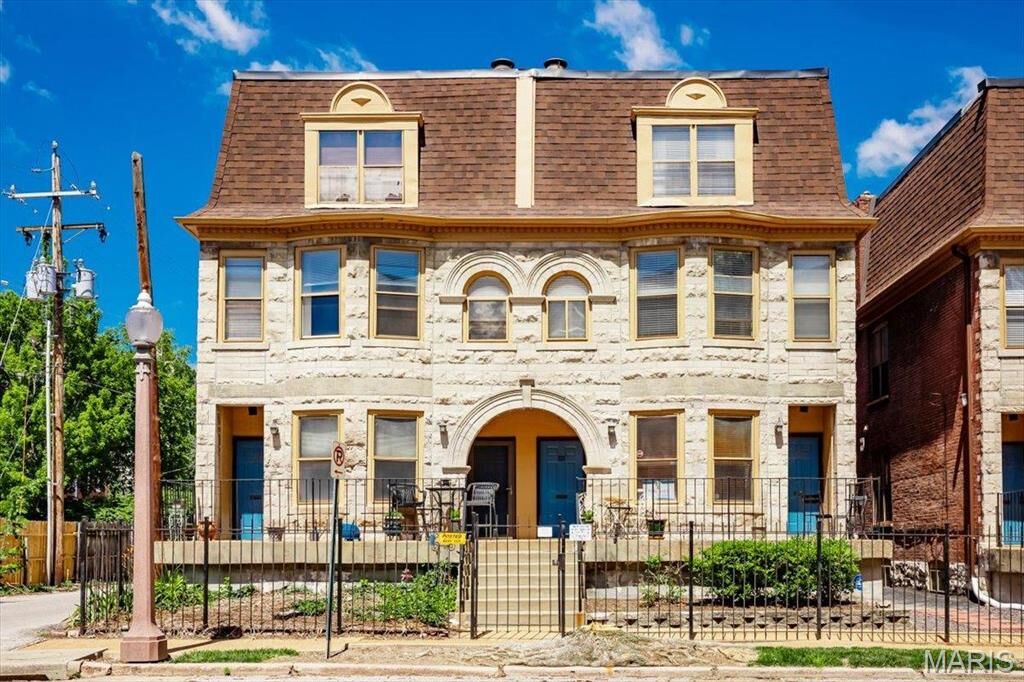 Property Photo: 329 Boyle Avenue A MO 63108