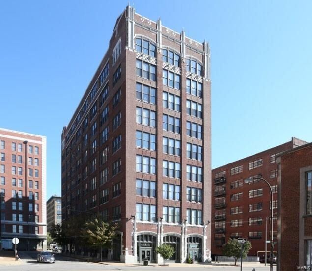 Property Photo: 1627 Locust Street 503 MO 63103