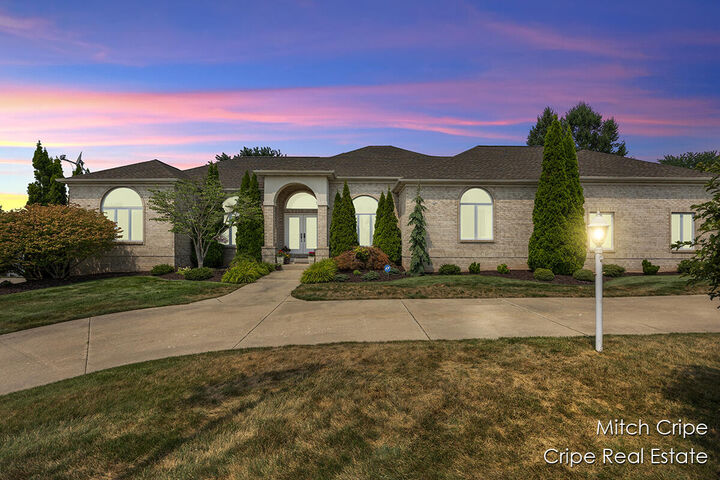Property Photo:  1527 Fairwood Court SE  MI 49316 