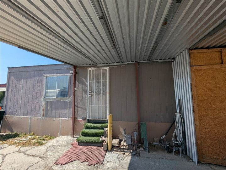 Property Photo:  900 E Denni Street 43  CA 90744 