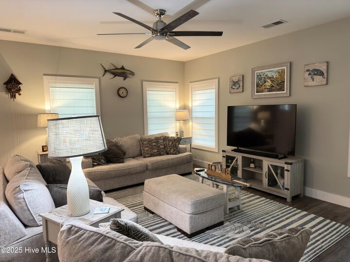 Property Photo:  669 Pelican Circle  NC 28422 