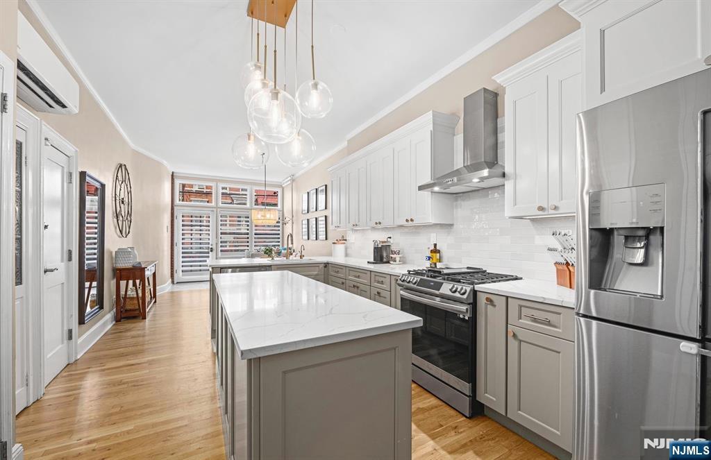 Property Photo:  911 Willow Avenue 1  NJ 07030 
