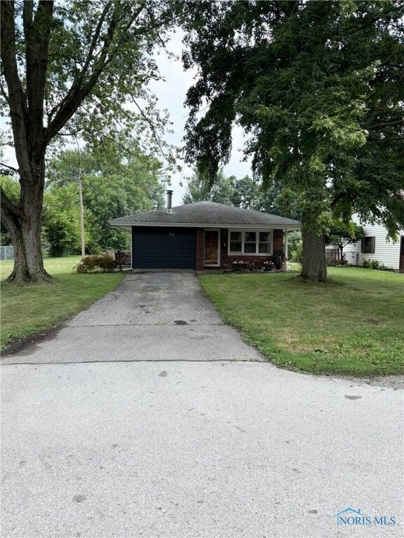 Property Photo:  716 Winfield Avenue  OH 45840 