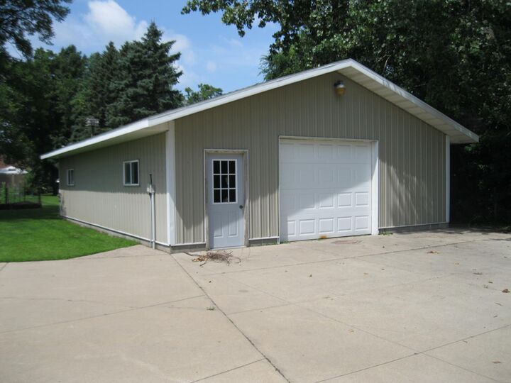 Property Photo:  356 Circle Drive  MN 56376 
