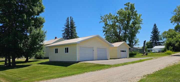 Property Photo: 379 Maple Street MN 56644