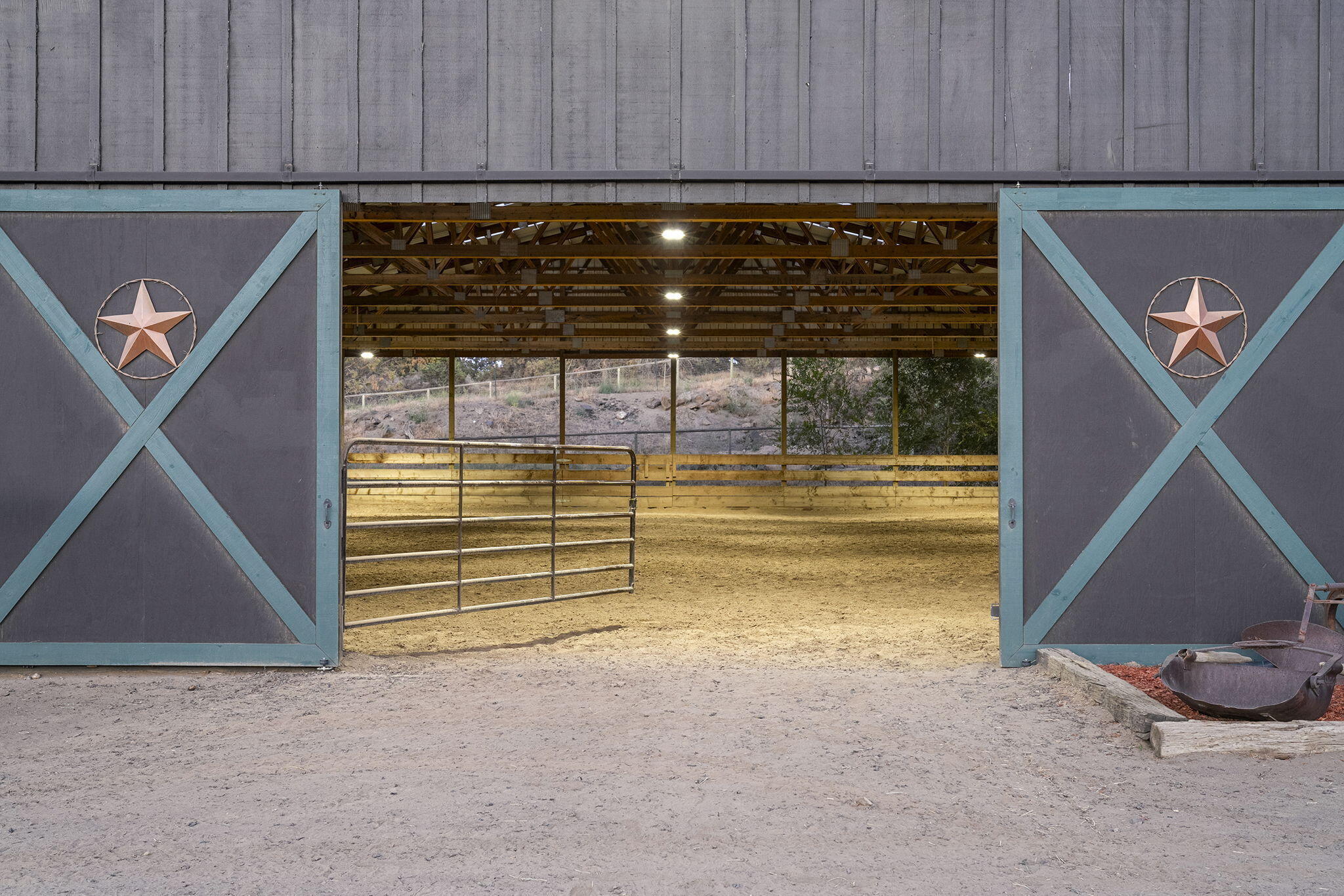 Property Photo: 22500 Alfalfa Market Road OR 97701