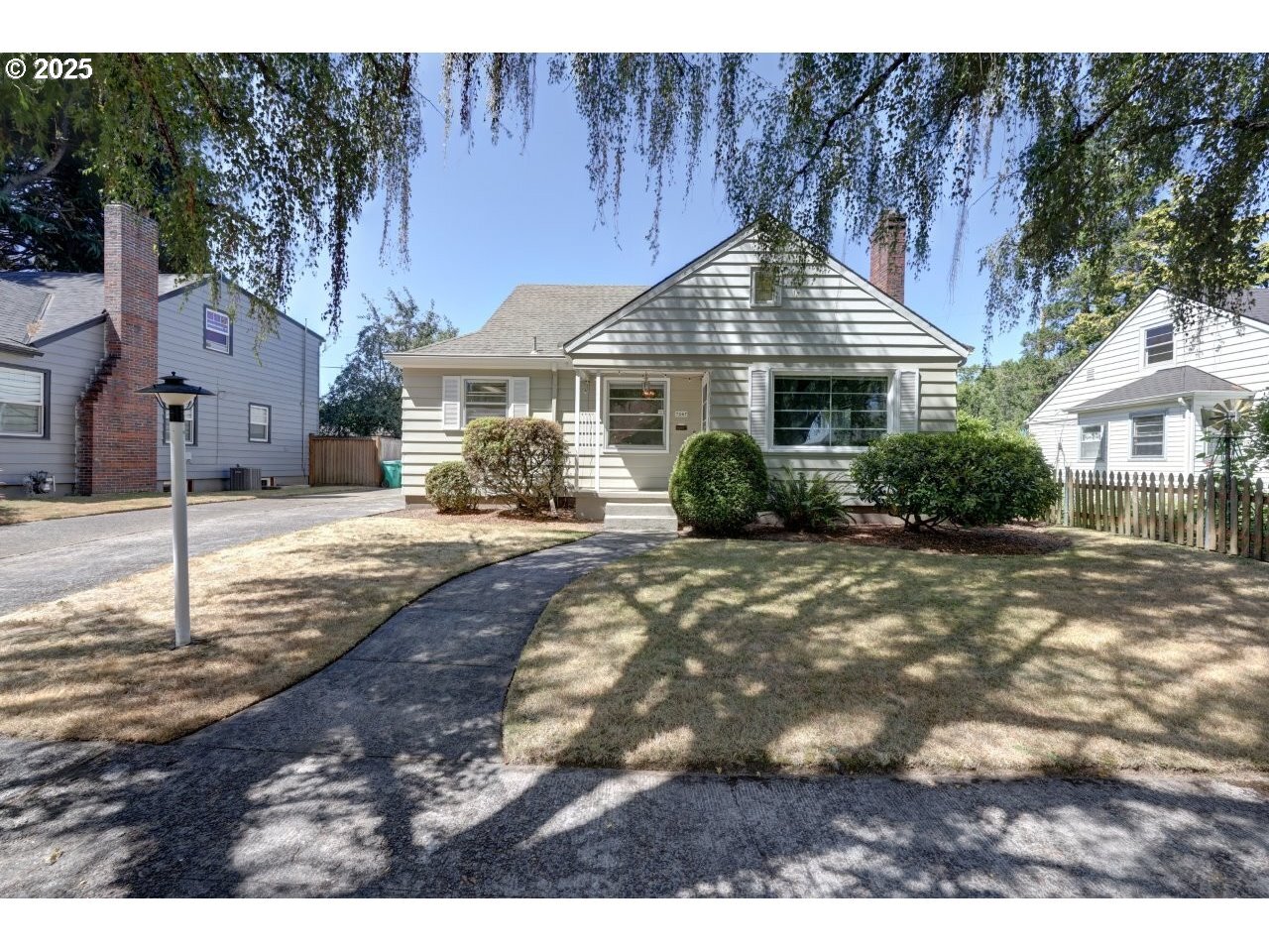Property Photo: 7067 N University Ave OR 97203