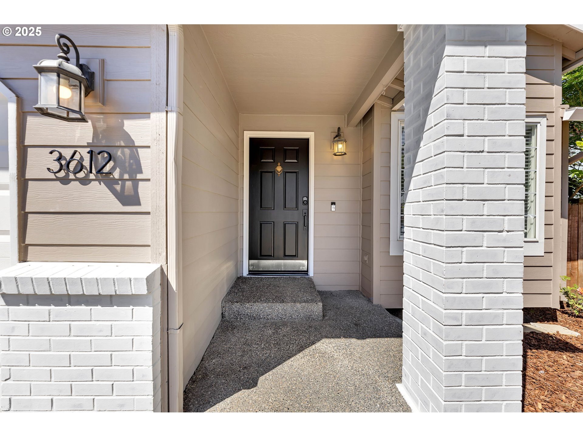 Property Photo: 3612 NE 111th St WA 98686