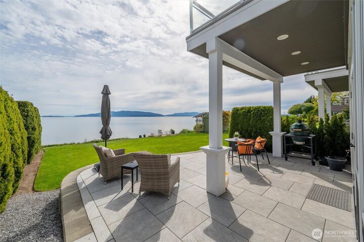 3045  Eldridge Avenue A  Bellingham WA 98225 photo